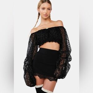 dELiA*s by DollsKill TUG MY HEARTSTRINGS PUFF SLEEVE TOP